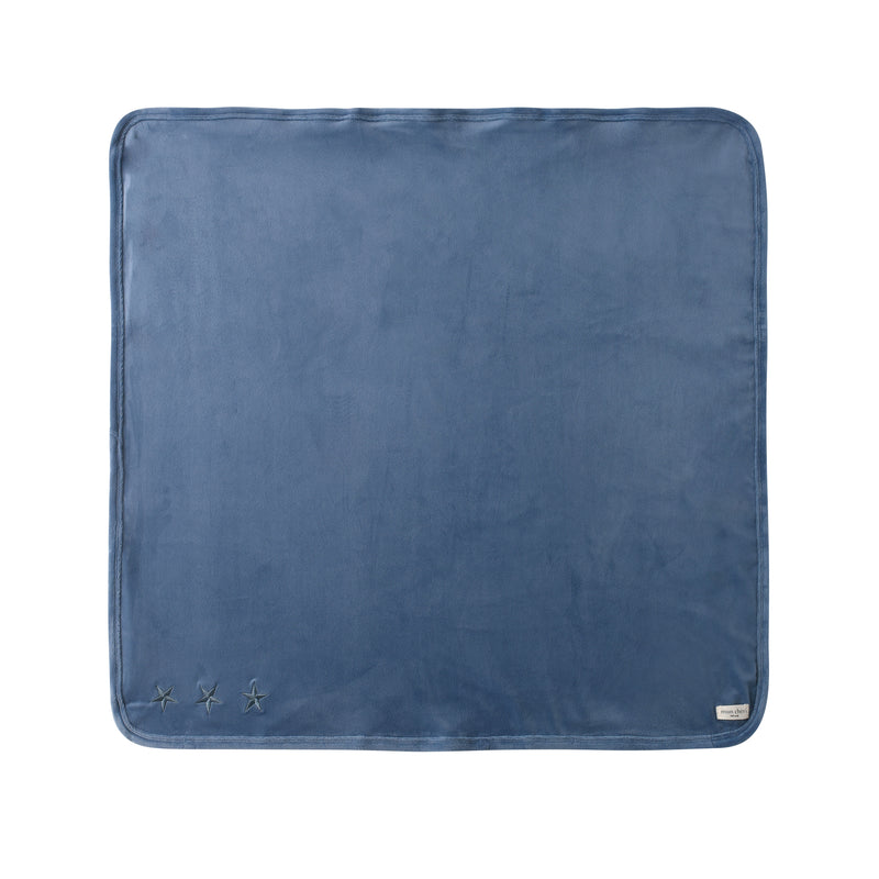 V-neck blanket